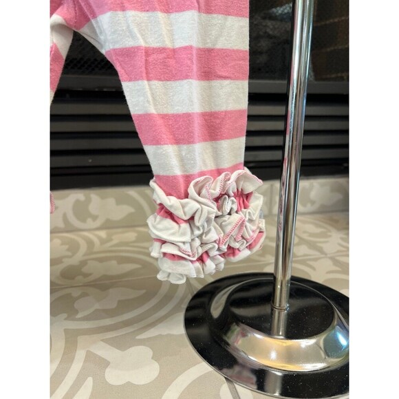 Sew Sassy Capri Ruffle Leggings - Picture 2 of 5